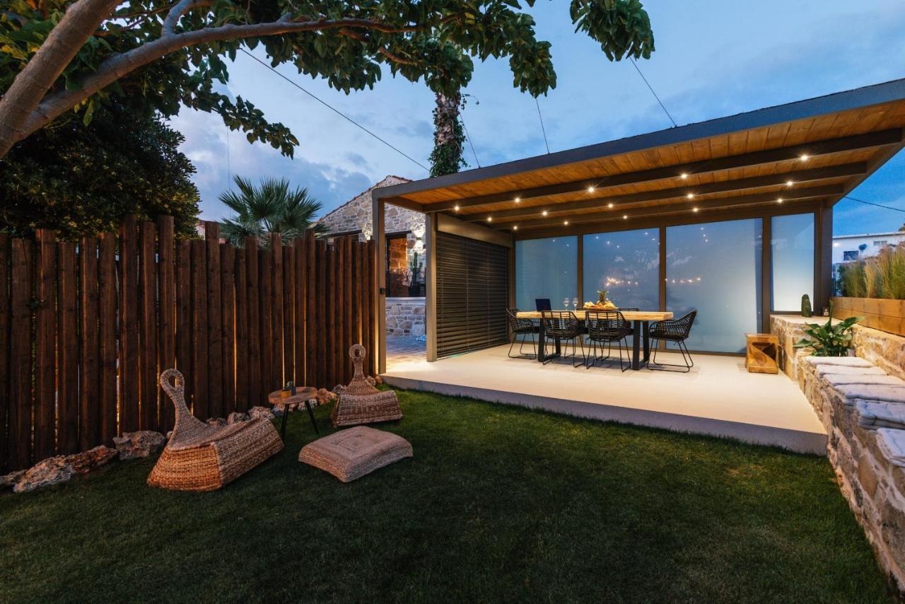 Villa Repsimia With Private Jacuzzi Kokkinos Pirgos Exterior photo
